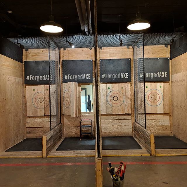 milwaukee-axe-throwing-competition